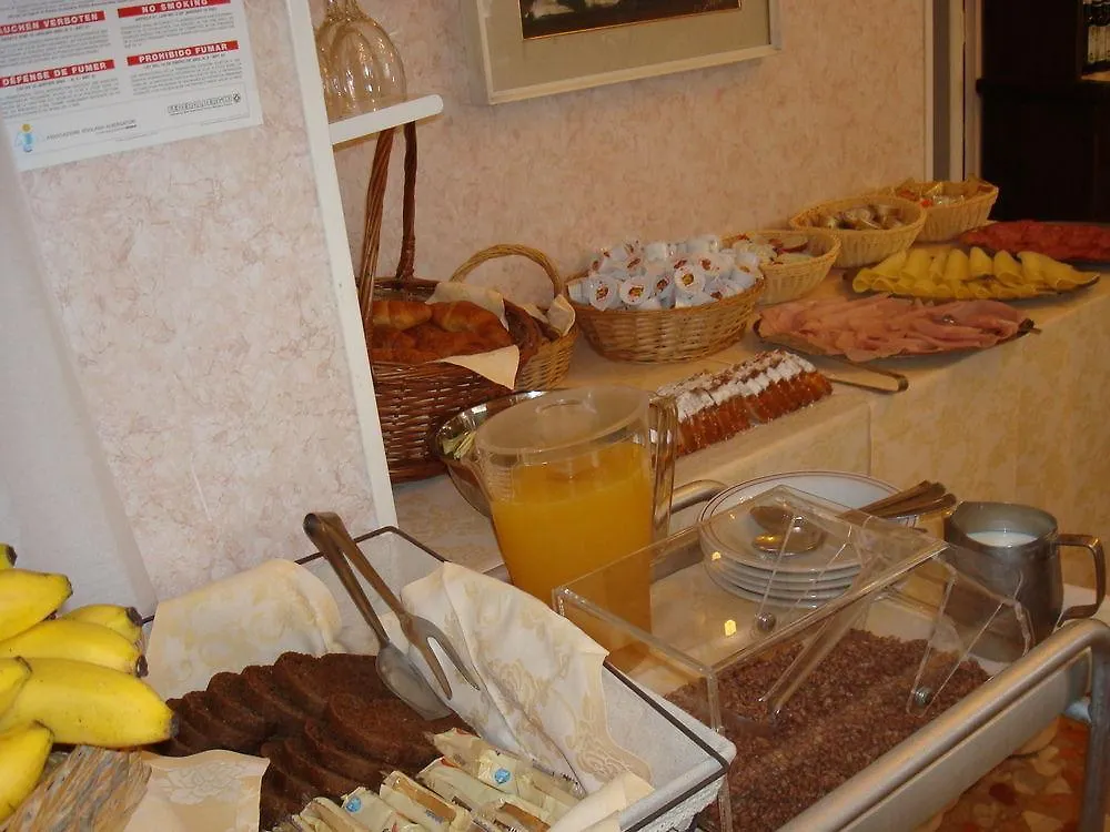 Hotel Marlisa Pier Lido di Jesolo 2*,  Italy